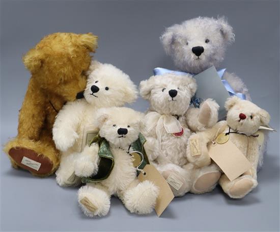 Six Deans collectors bears